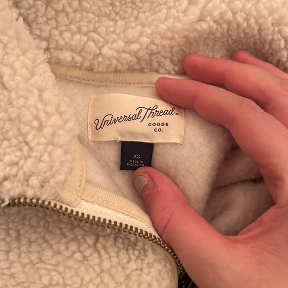 Universal Thread Teddy Fleece Colorblock Quarter Zip - Women's XS - Picture 3 of 6